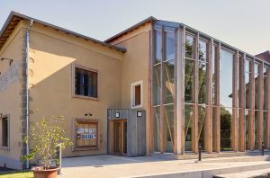 réhabilitation extension bois bâtiment ancien planchers et caissons de toiture avec solivage en poutres en I