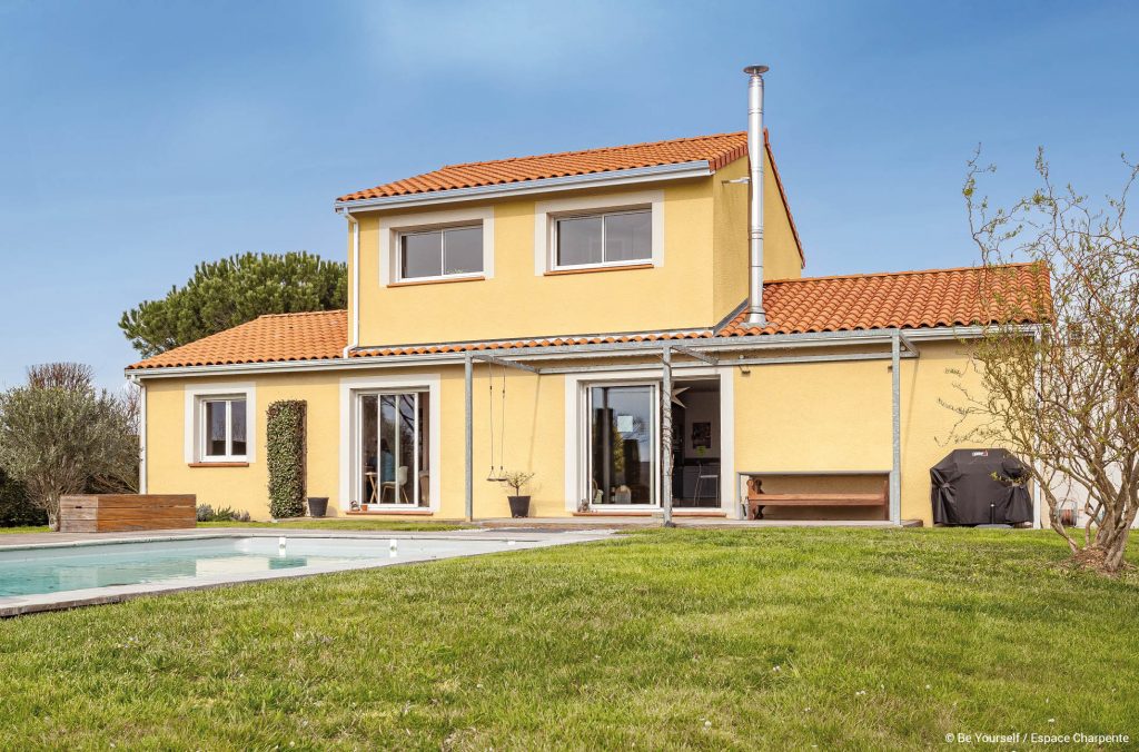 surélévation de maison en bois à l'aide de poutres en I
