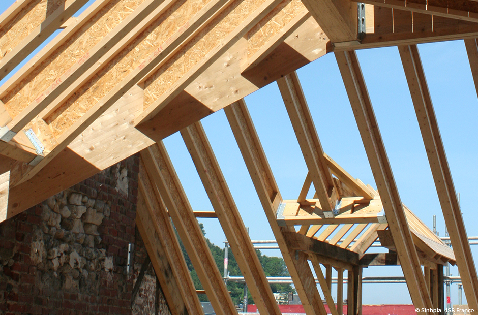 rénovation de toiture charpente avec poutres en I