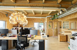 Bureaux zéro béton à énergie positive structure tout bois avec planchers en poutres en I