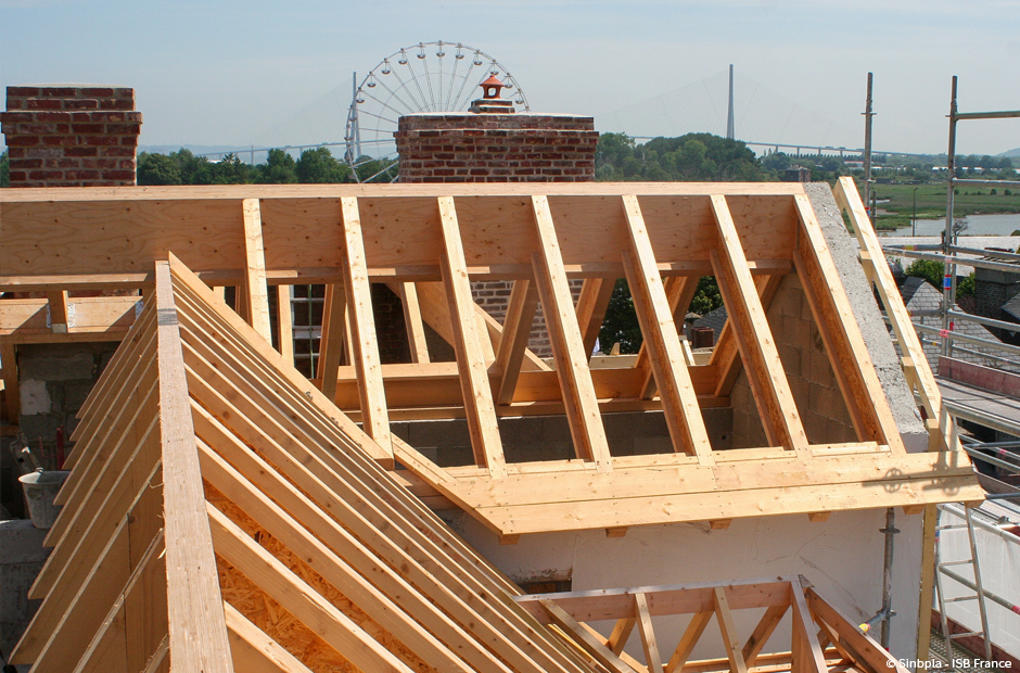 rénovation de toiture charpente avec poutres en I