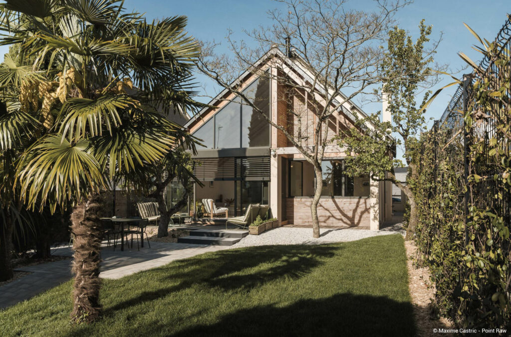 Extension maison avec toiture en poutre en I